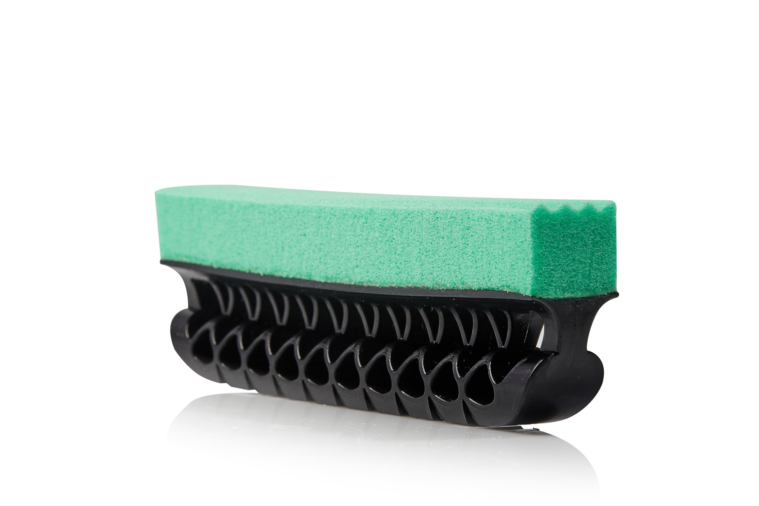 BEARD BAR compact non-slip base supports stable placement by sink