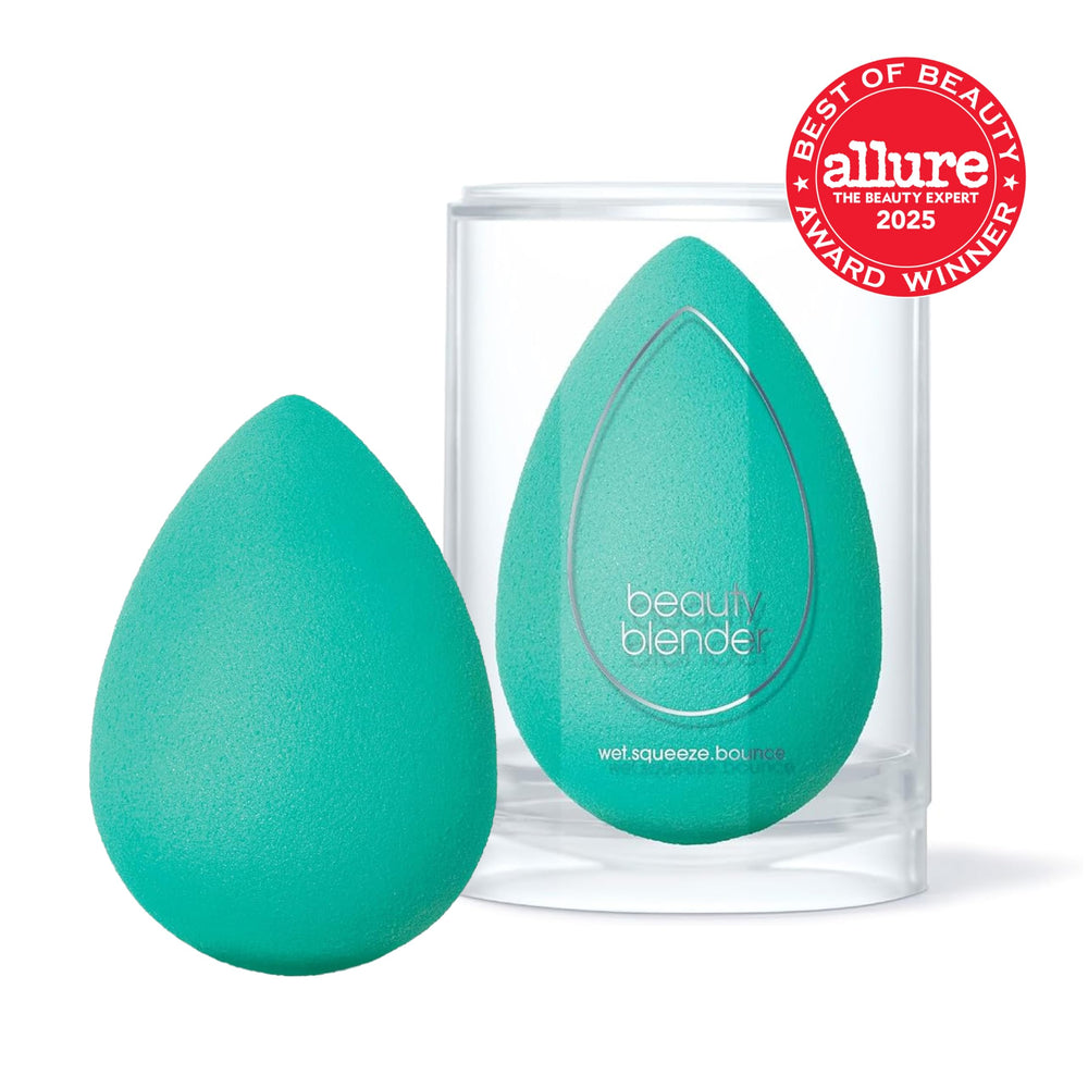 Beautyblender Chill large surface enables quick, streak-free coverage across cheeks and forehead.