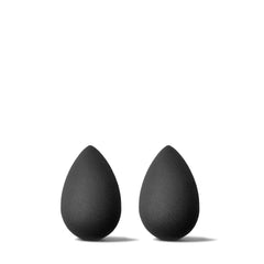 Beautyblender Micro Mini Pro Black wet-activation expands softly for controlled application