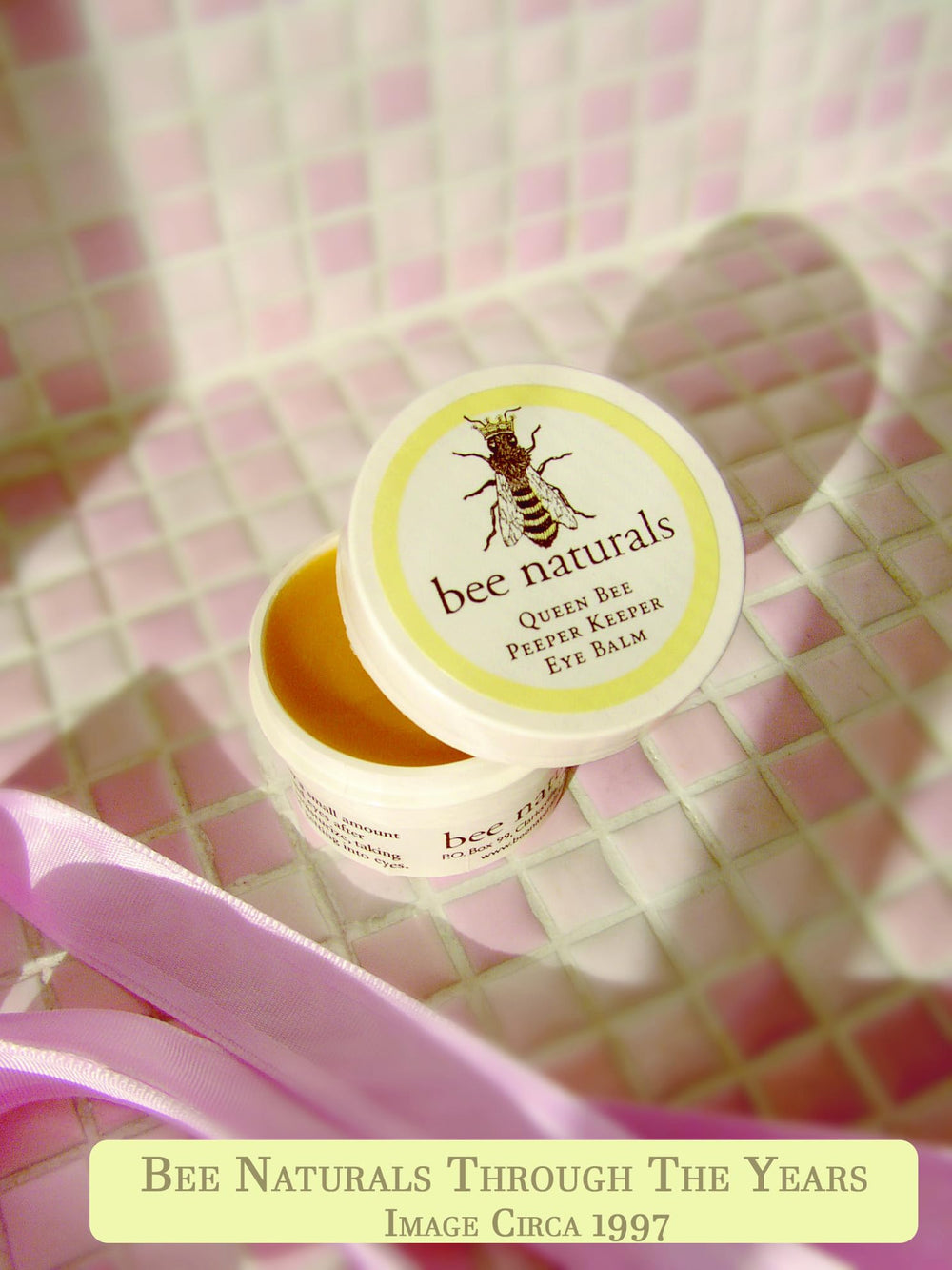 Bee Naturals Queen Eye Balm Duo gift set on shelf boosts everyday eye care routine.