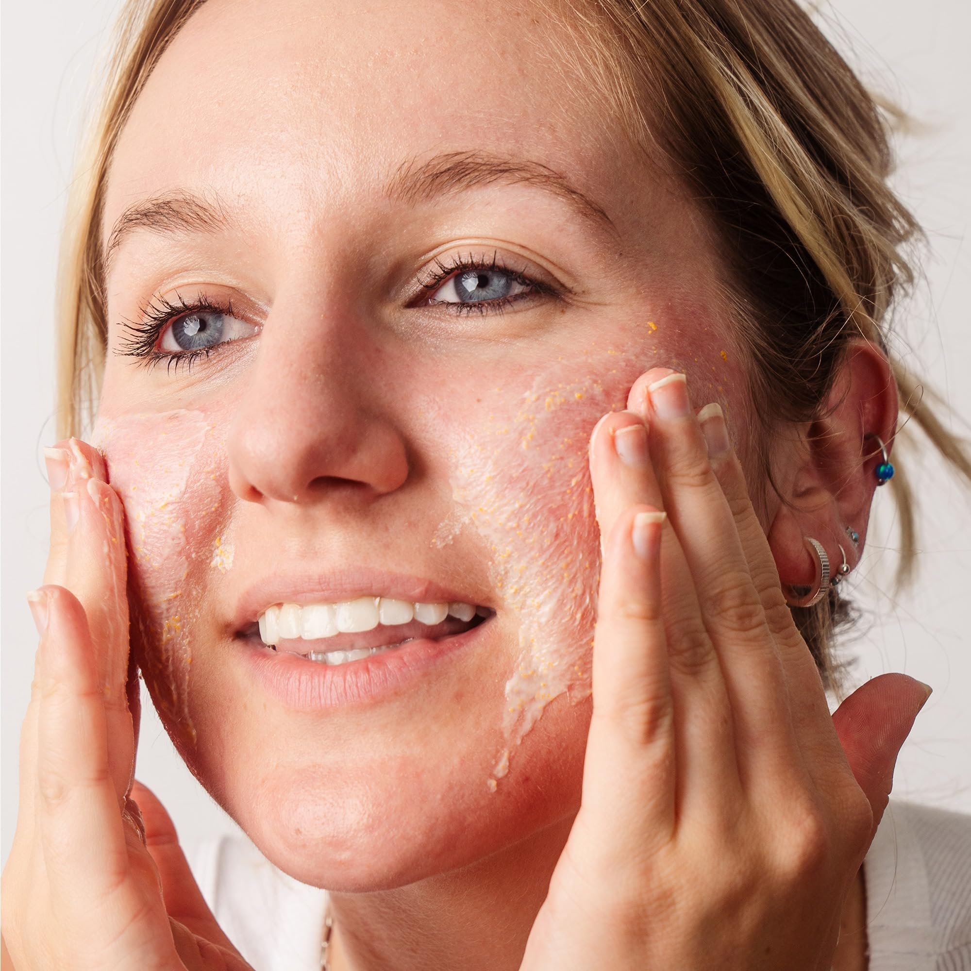 Beekman 1802 oat-milk swirl showcases soothing barrier-friendly exfoliation.