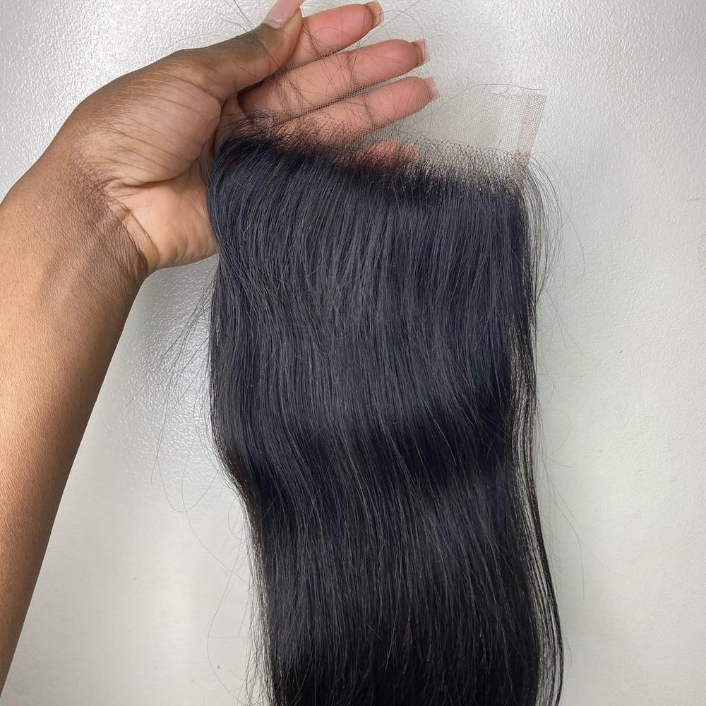 Beeos 5x5 deep parting closure image demonstrates flexible middle or side parts.