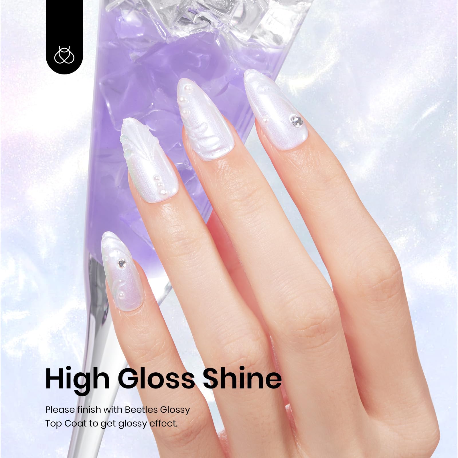 Beetles Crystal Snowflakes Gel Nail Art con copos de cristal decorativos.