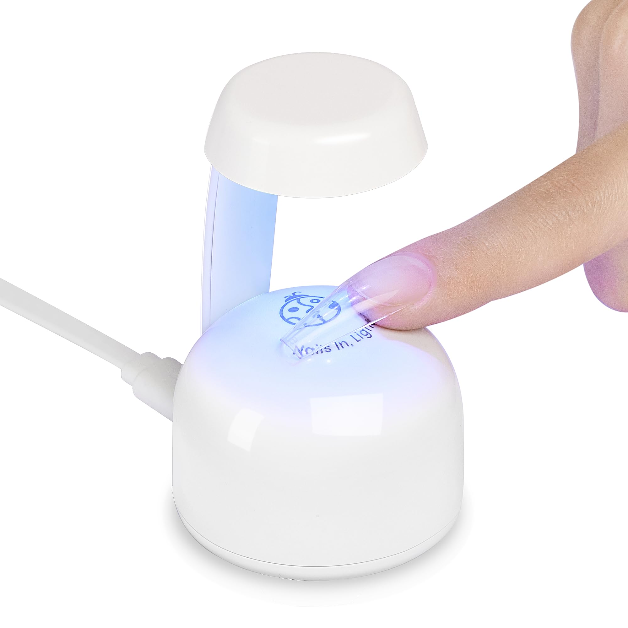 Beetles Mini UV Light supports a nail extension system for DIY nails