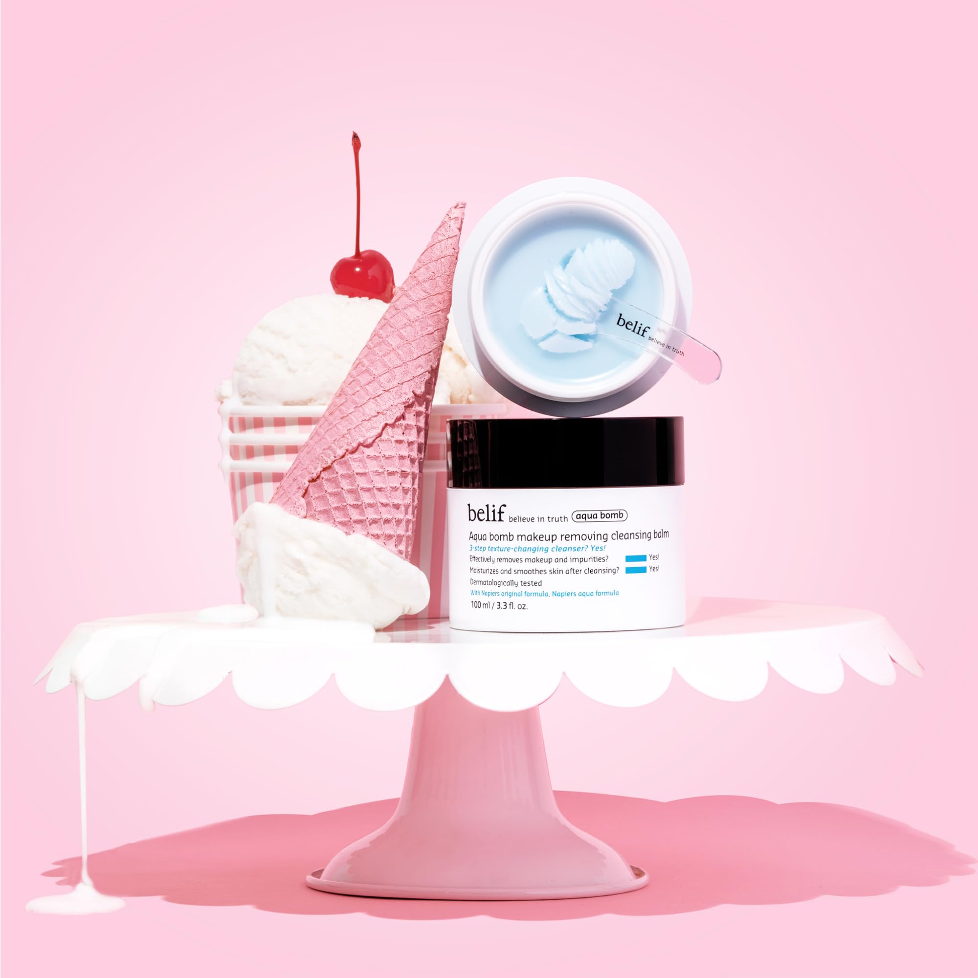 belif Aqua Bomb hydrating cleanser application on skin for comfortable cleanse