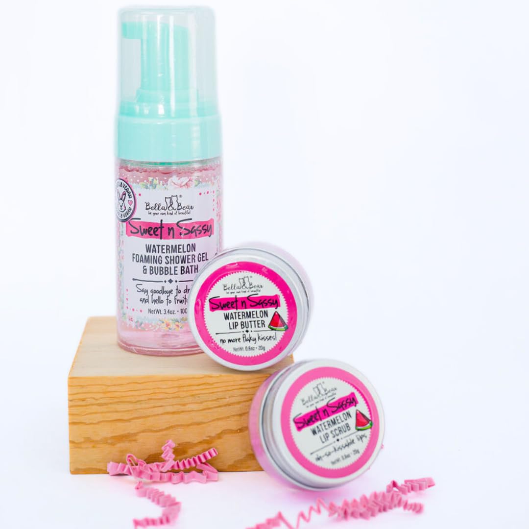 Bella & Bear travel-size pump provides convenient cleansing on the go.