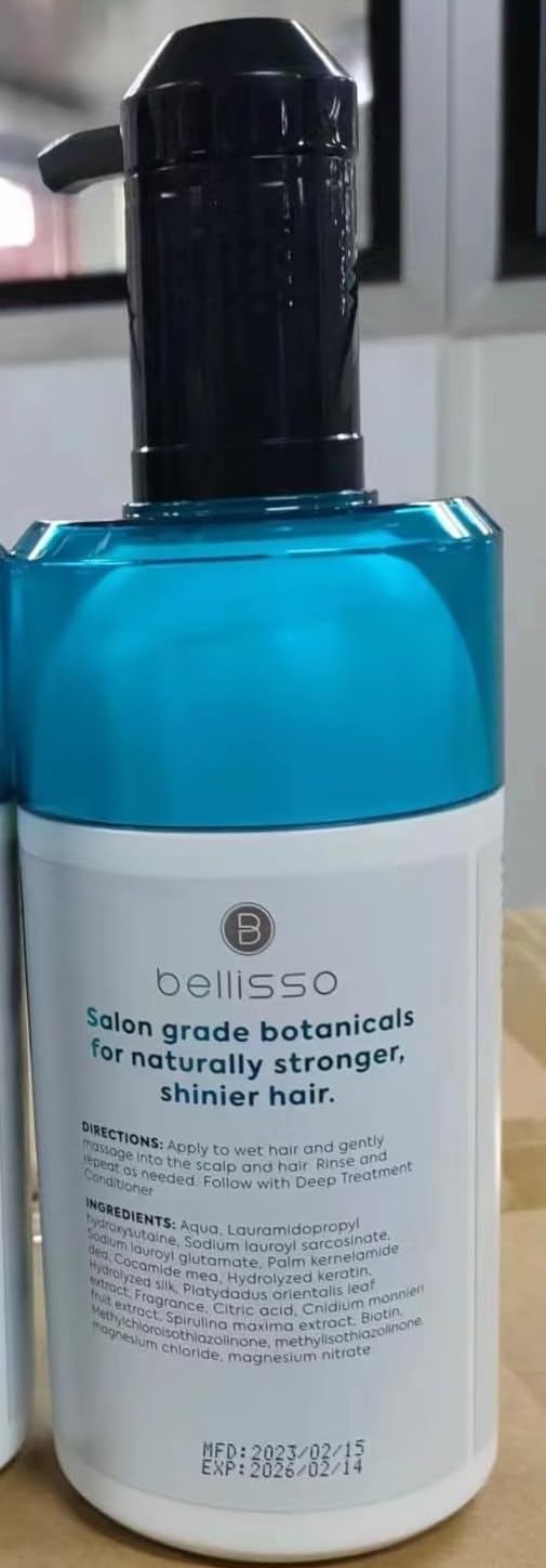Bellisso Biotin Shampoo foam on hand demonstrates easy spread and thorough cleanse.
