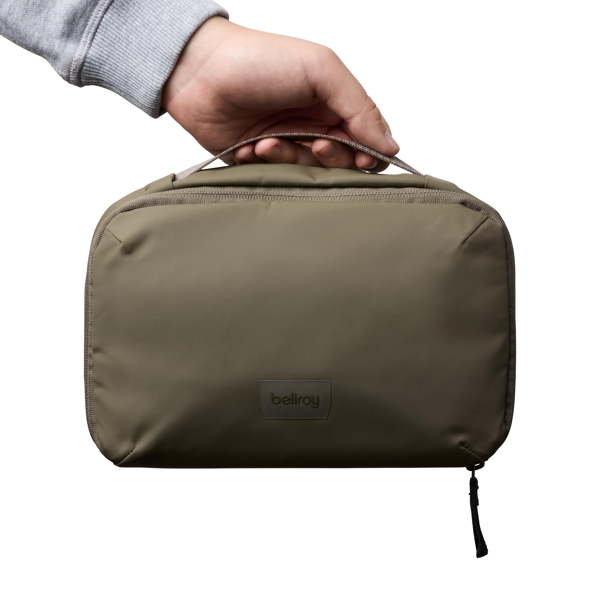 Bellroy Hanging Toiletry Kit SeaKelp magnetic compartment secures small items on the move.