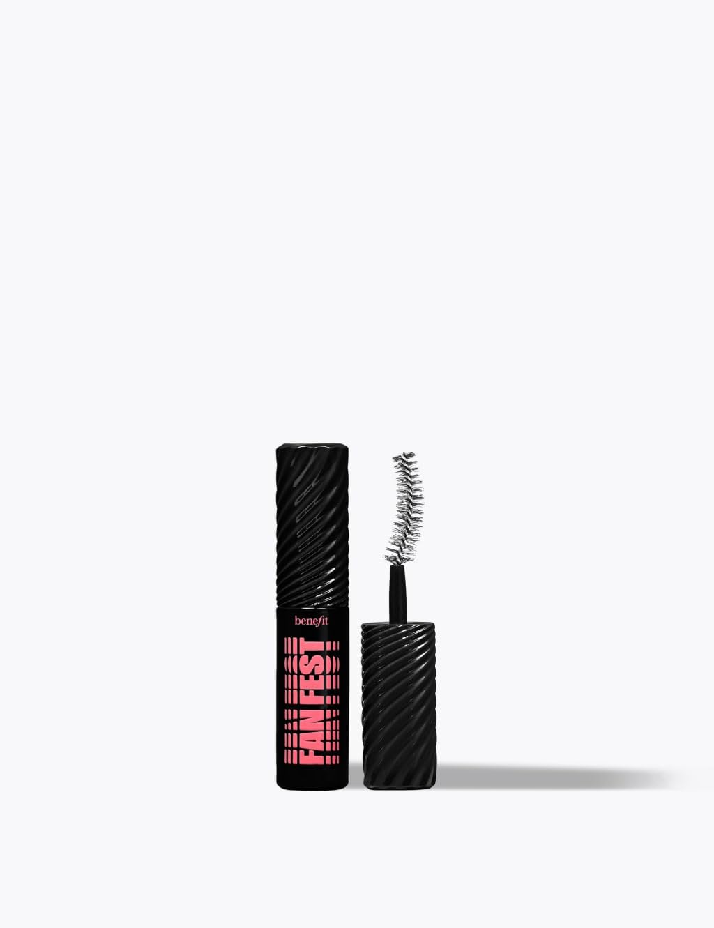 Benefit Fan Fest mascara lashes after application show fanned, defined volume.