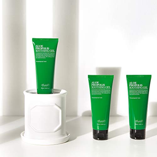 BENTON Aloe Propolis Soothing Gel on face for calm irritated skin and hydration.