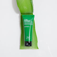BENTON Aloe Propolis Soothing Gel applied on sunburn for cooling relief.