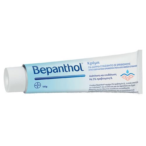 Bepanthol cream barrier-protection shot emphasizes shield against environmental factors.