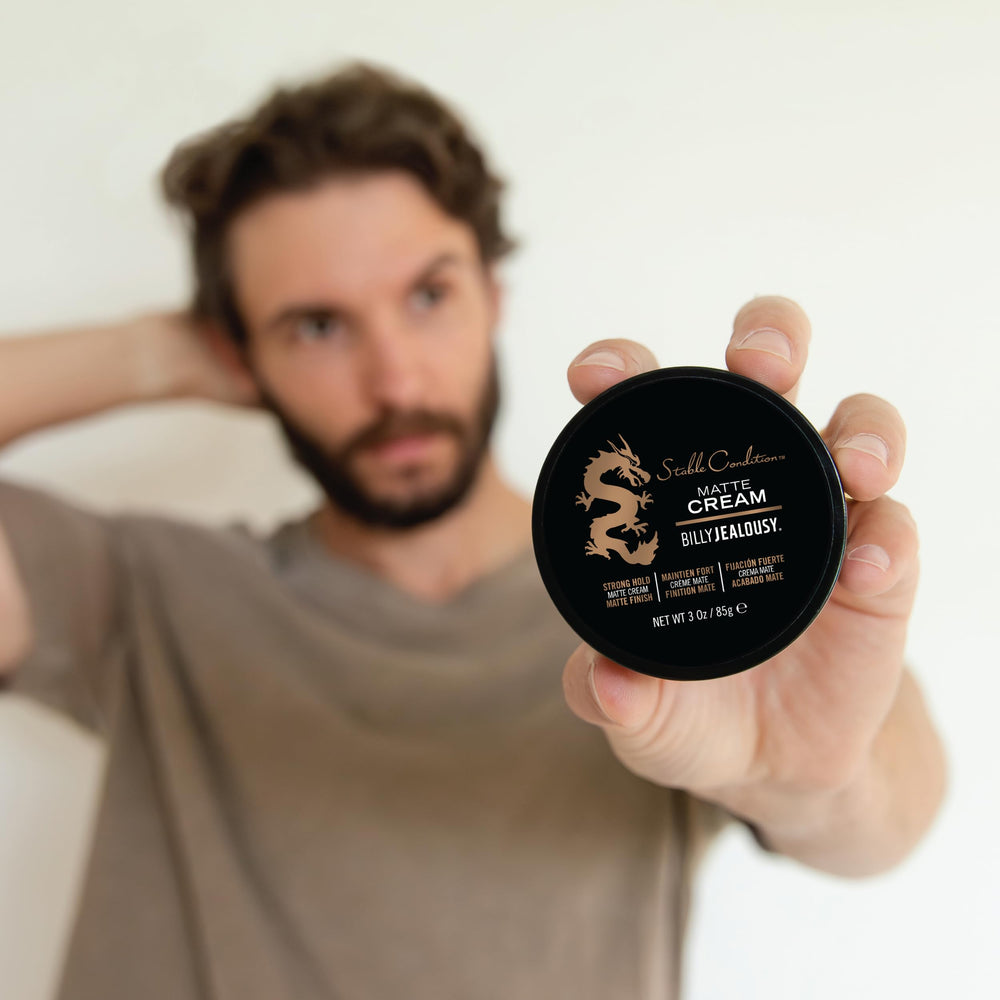 Apply to dry hair for quick grooming with reworkable hold