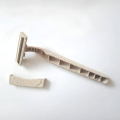 Biodegradable wheat straw razor unisex handle highlighting versatile design.