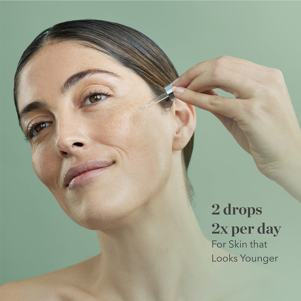 Bioeffect Face and neck firming glow in use