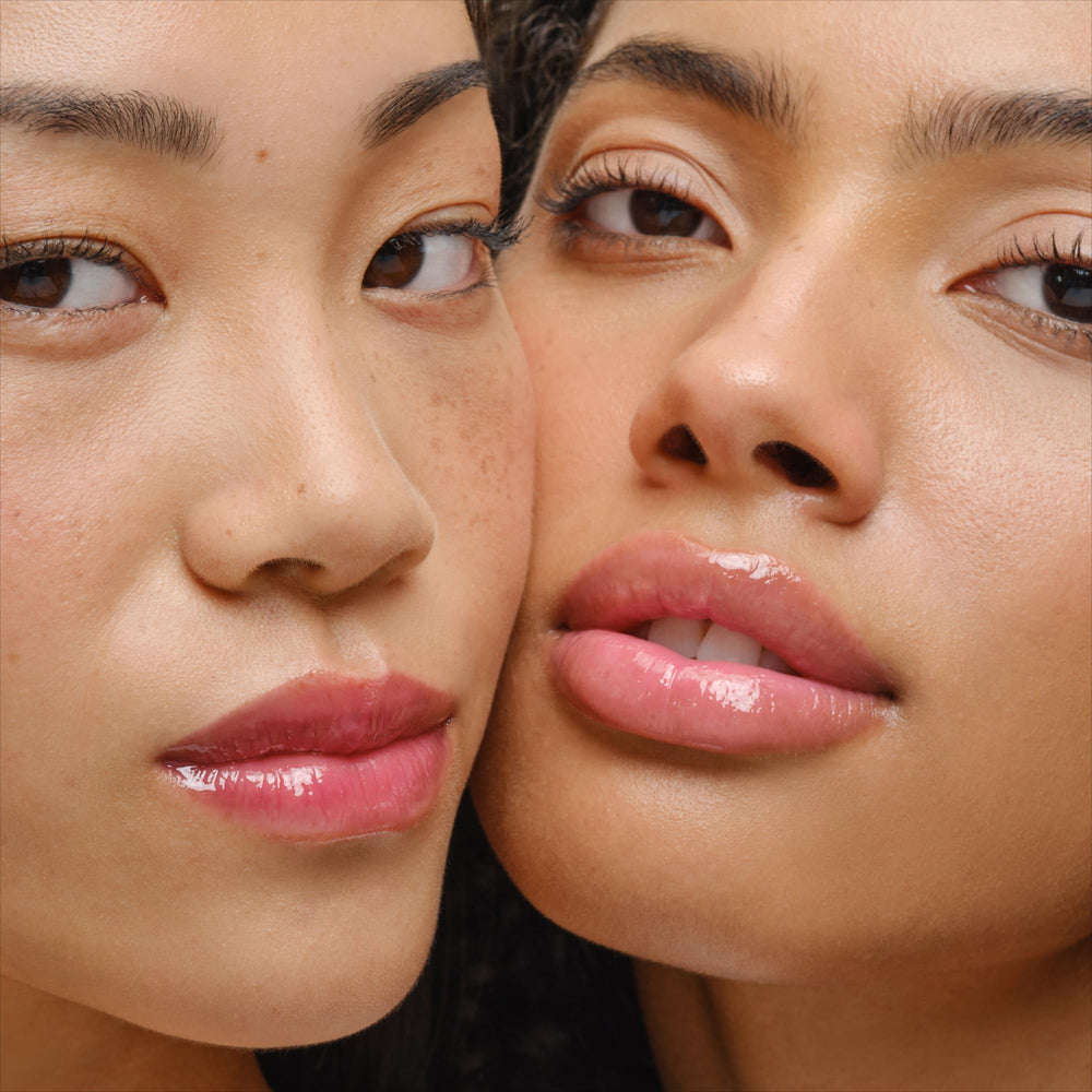 BIOSSANCE Pro-Peptide Lip Perfector soft glossy finish on lips