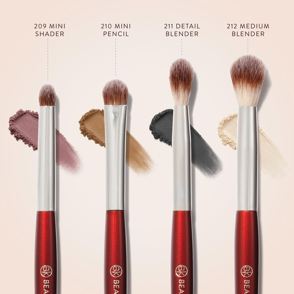 BK BEAUTY CORE LINE EYE SET soft-bristle finish for refined, crease-free color application.
