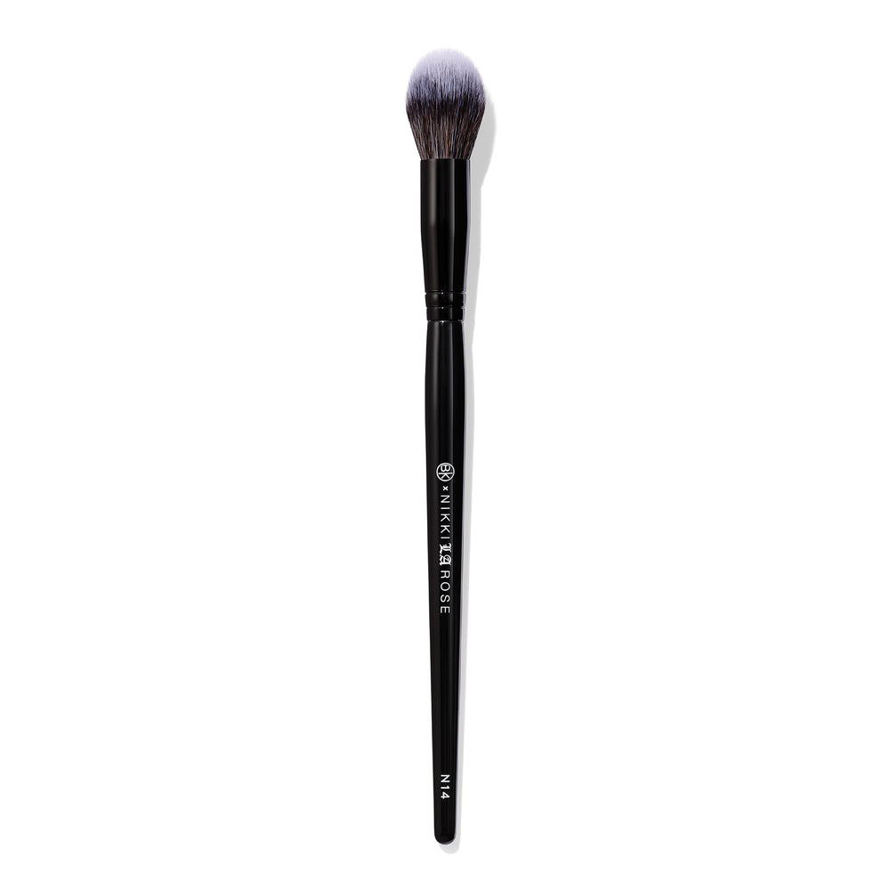 BK BEAUTY Nikki La Rose N14 brush close-up for precise under-eye concealer blending