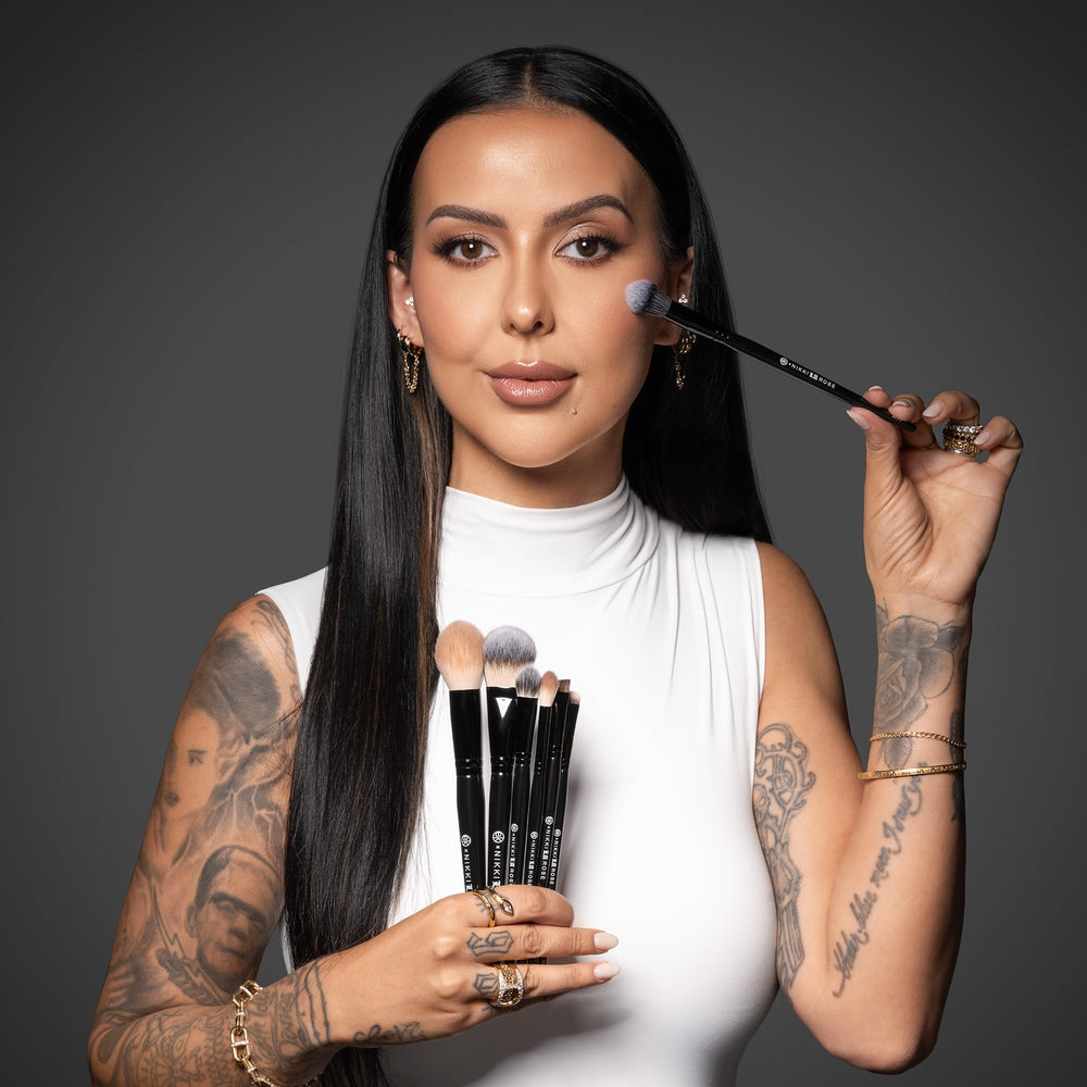 BK BEAUTY Nikki La Rose N14 in-hand use for on-the-go concealer and powder