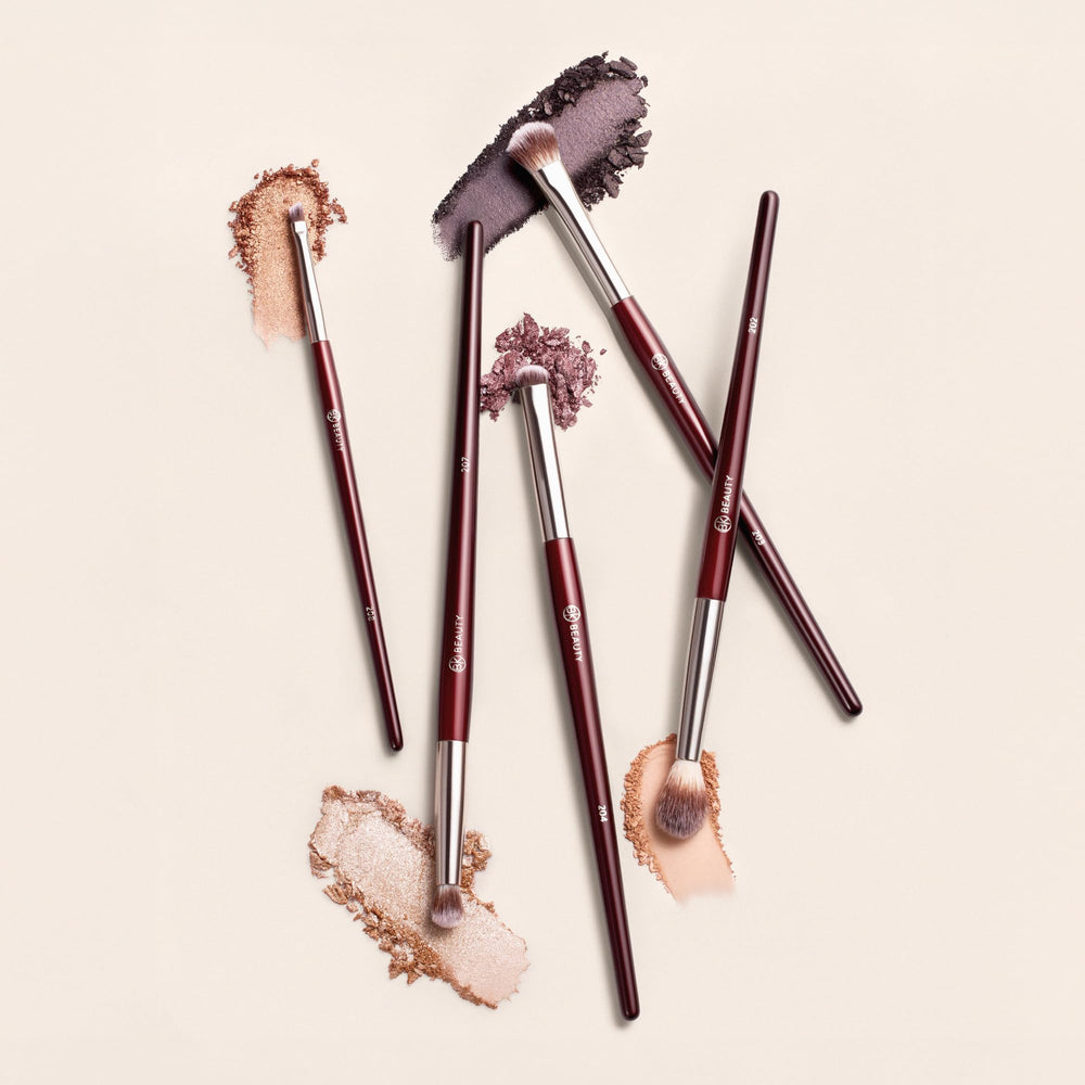 BK Beauty Precision Angled brush for winged liner and brow filling