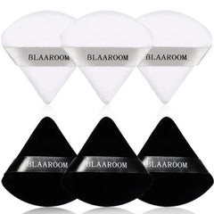 BLAAROOM triangle powder puff set close-up for seamless foundation application.