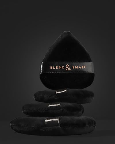 Blend and Snap puff for full-face application provides even distribution