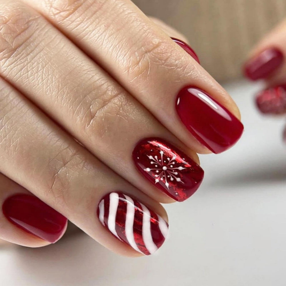 BLGTGH Christmas press-on nails with snowflake design offer festive elegance and quick holiday glam.