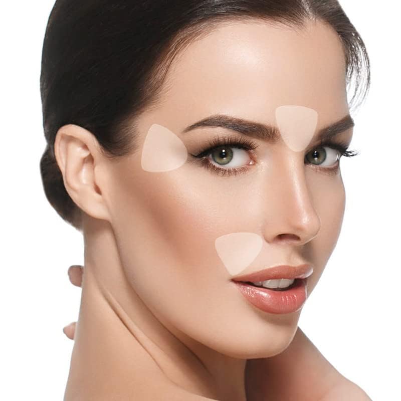 BLUMBODY face patches triangle mouth area soften smile lines overnight.