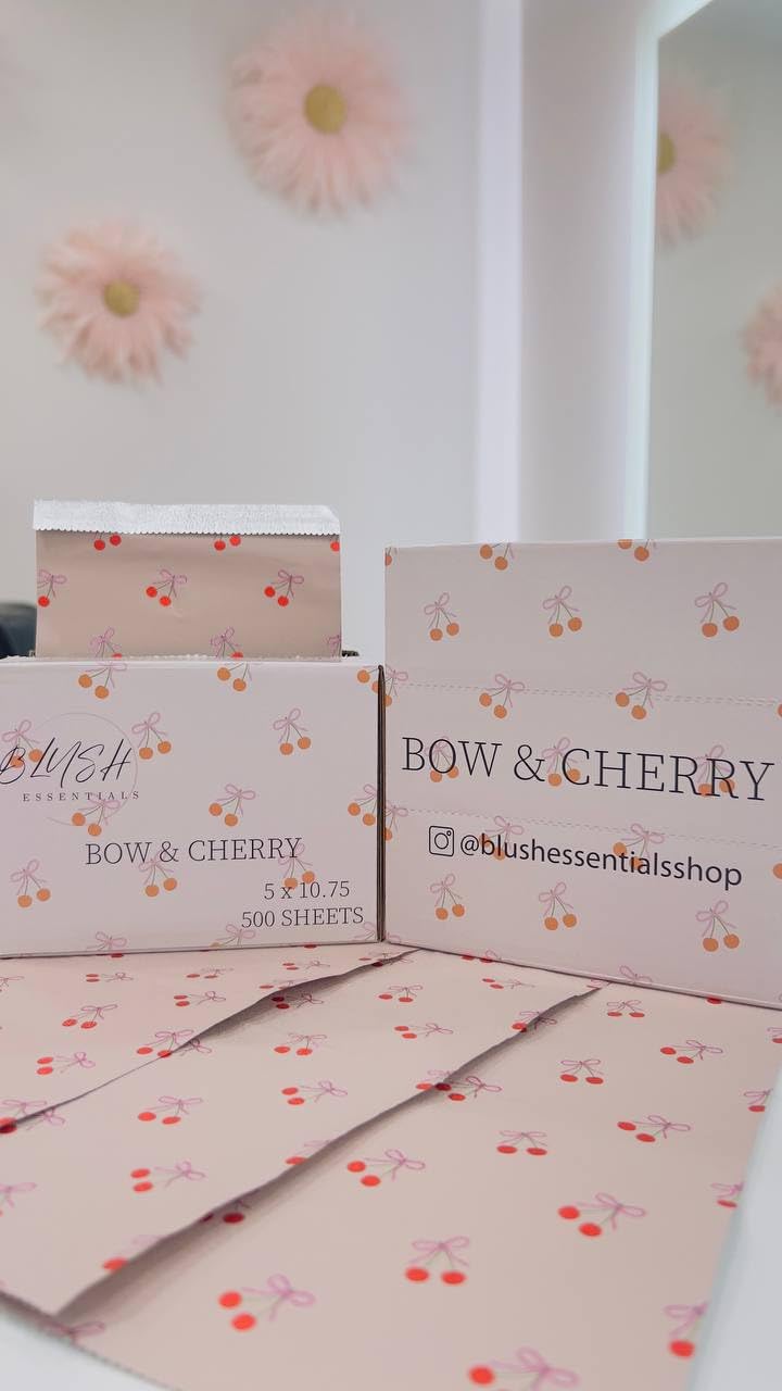 Bow&Cherry highlighting foil supports efficient color application during balayage