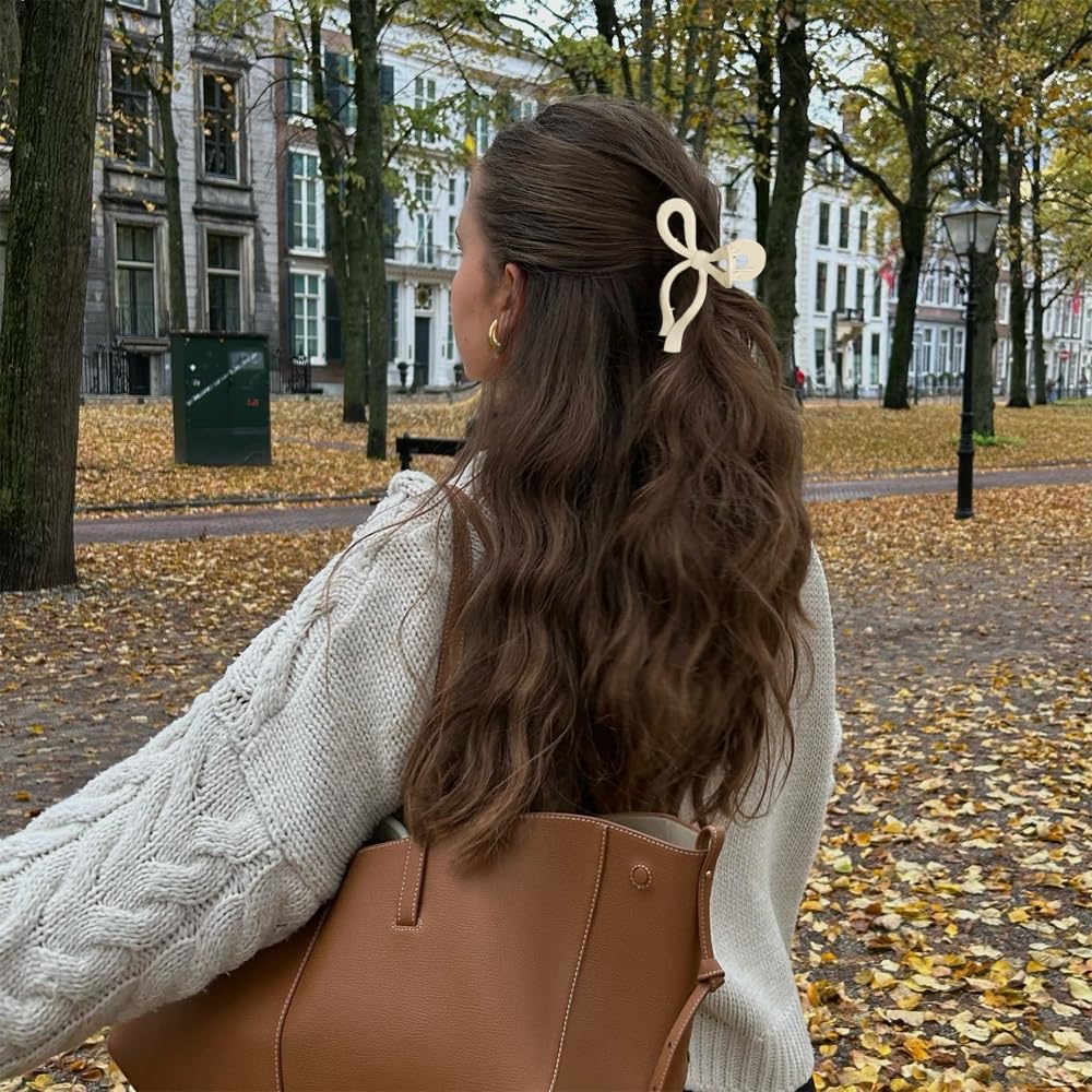 Bmobuo clip holds thick hair securely for daily wear