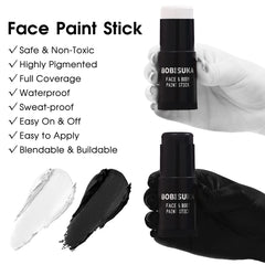 BOBISUKA setting powder provides a matte finish and longer wear.