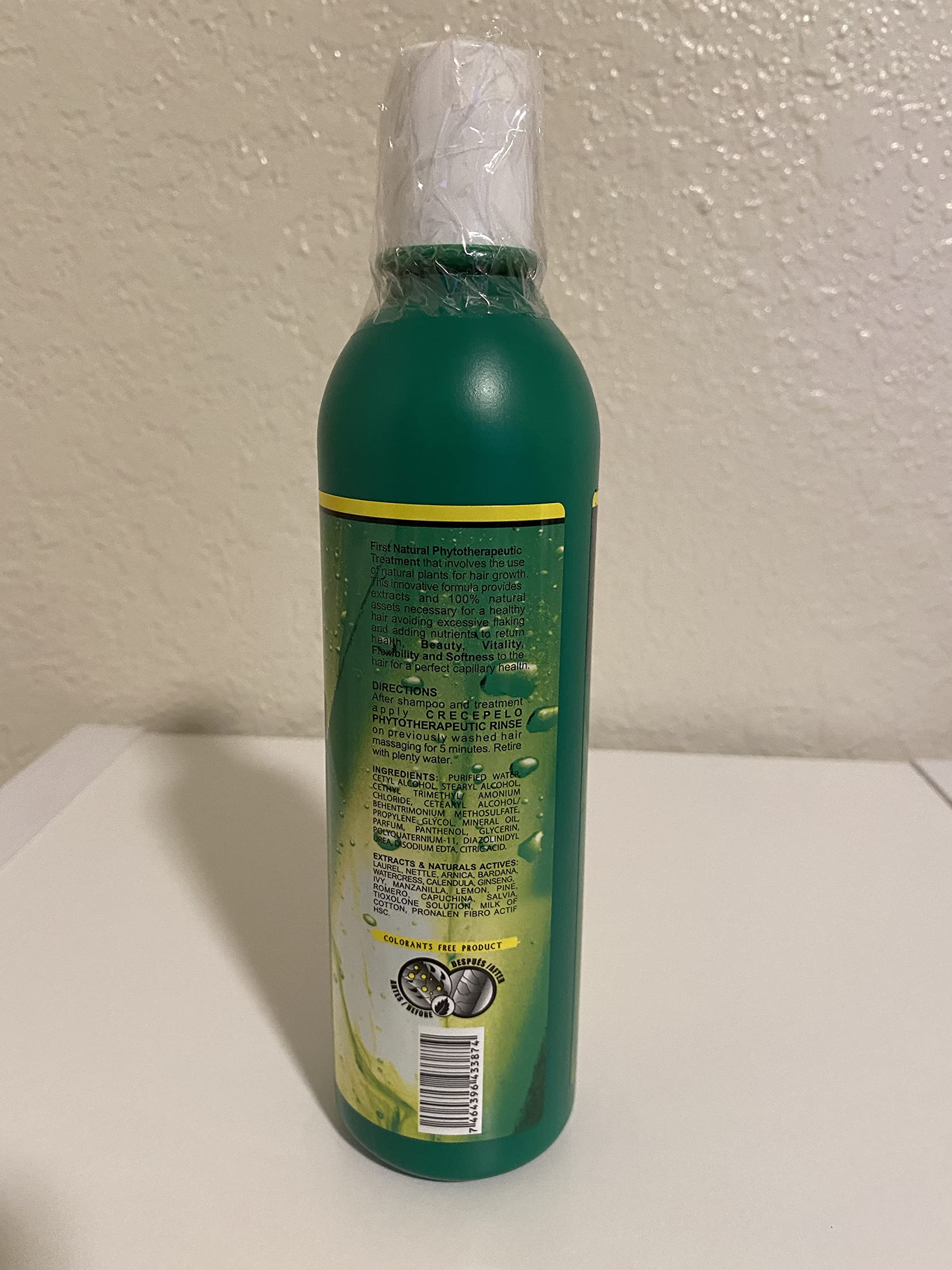 Ingredient panel featuring natural extracts behind BOÉ Crece Pelo formula.