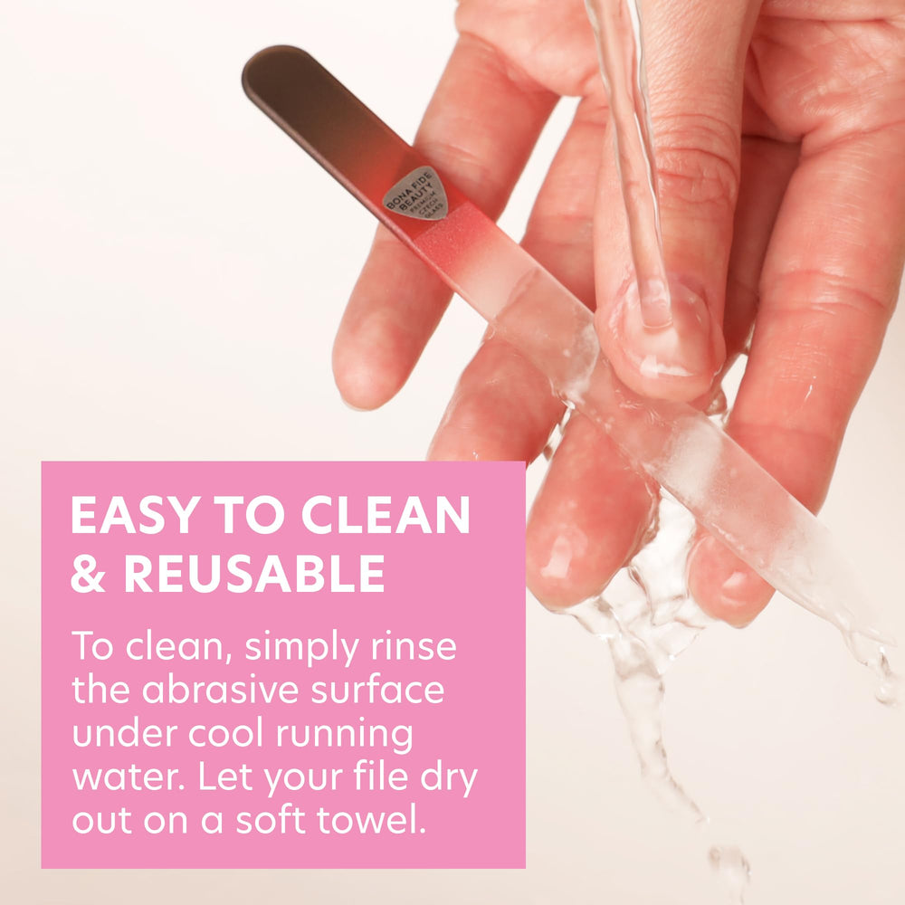Ruby red hardcase protects the Bona Fide Beauty file during travel