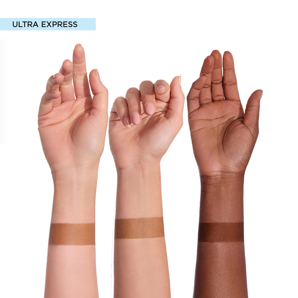 Bondi Sands Ultra Express Self Tanning Foam application glove helps achieve streak-free buffing