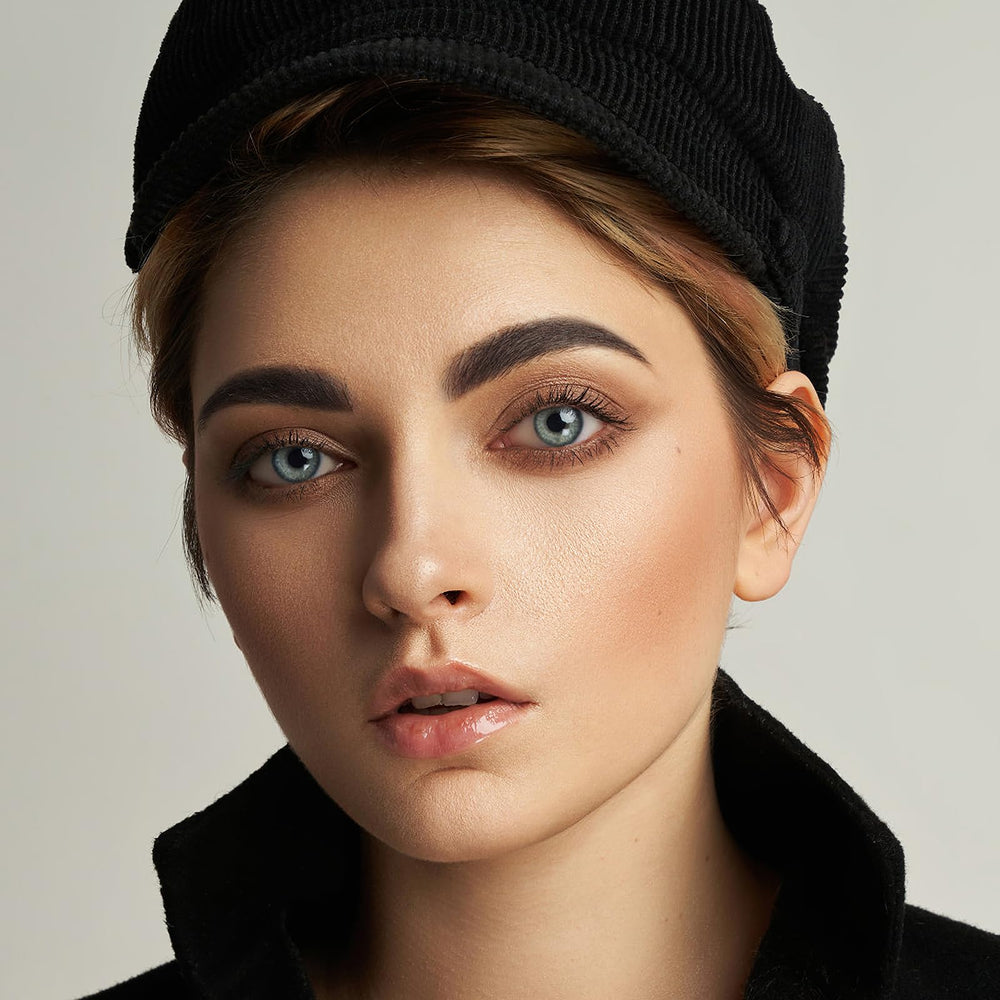 Boobeen Eyebrow Powder Kit natural look application for fuller brows.