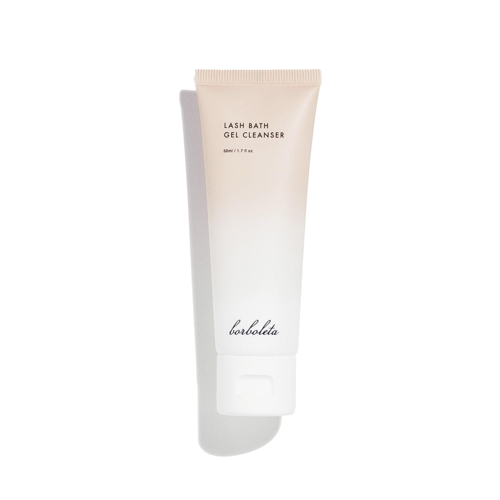 Borboleta Lash Bath Gel Bottle demonstrates gentle cleansing for lash extensions.