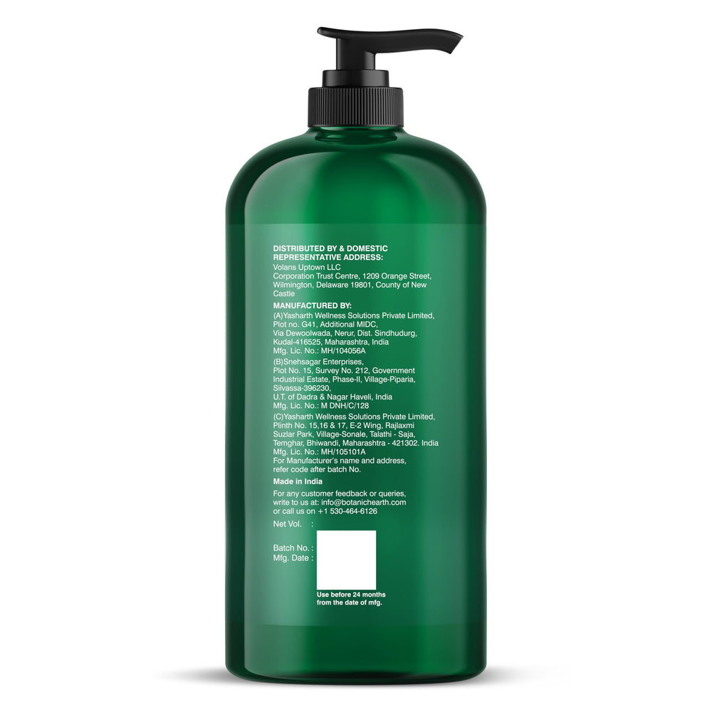 Botanic Hearth Tea Tree Conditioner application scene—gentle detangling.