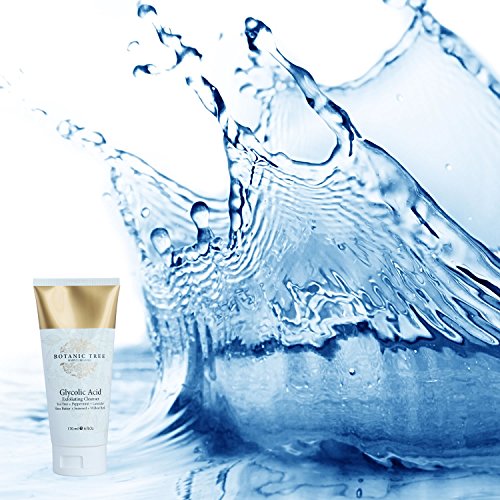 Exfoliating particles in Botanic Tree cleanser indicate smoother texture and pores.