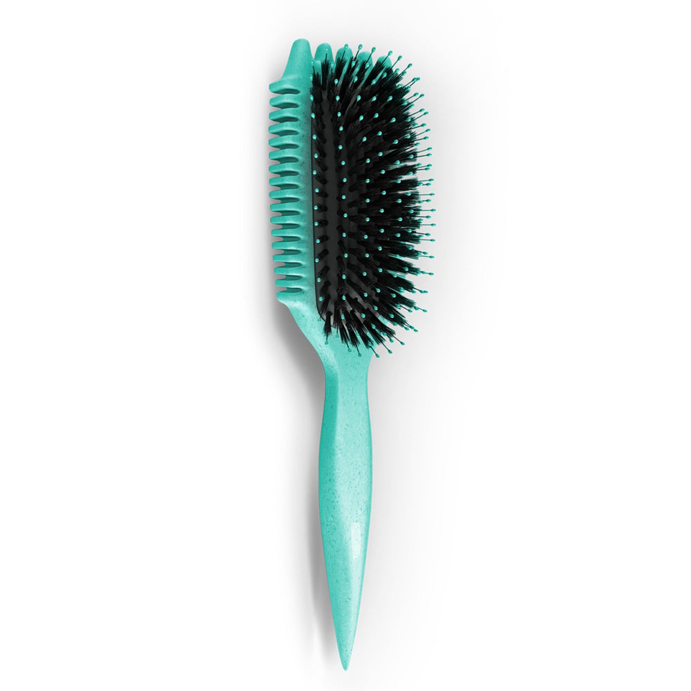 Bounce Curl flexible round-tip bristles teal glide smoothly through hair.