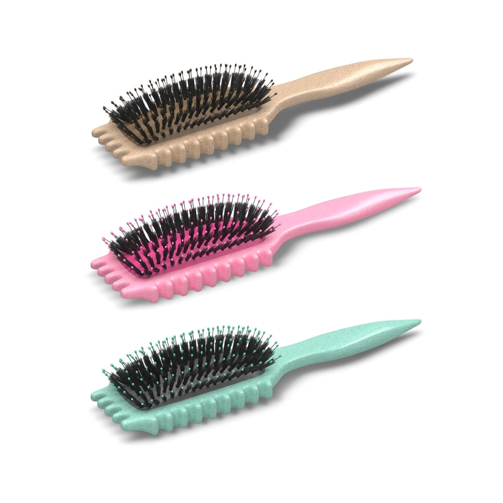 Bounce Curl Original Define EdgeLift Brush tan scrunch-and-diffuse friendly look.