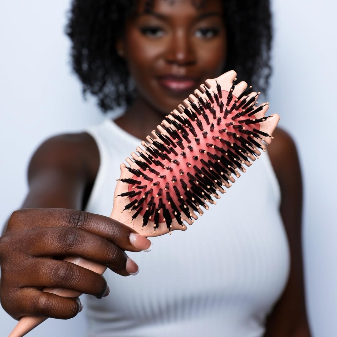Bounce Curl Volume EdgeLift Brush heatless curling tool supports effortless sectioning.
