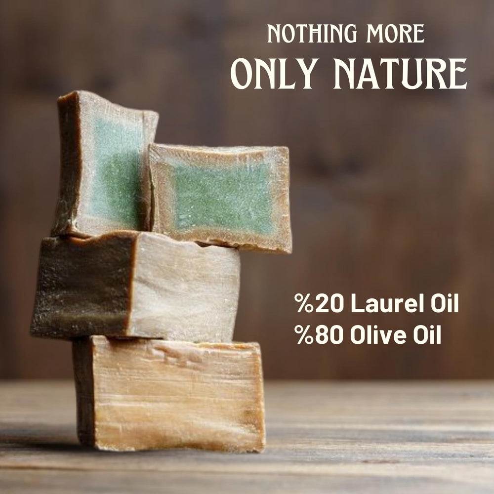 Box 4 Body Natural ingredients shot Laurel and Olive Oil emphasizing hydration.