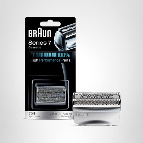Braun Series 7 replacement head product shot in silver packaging