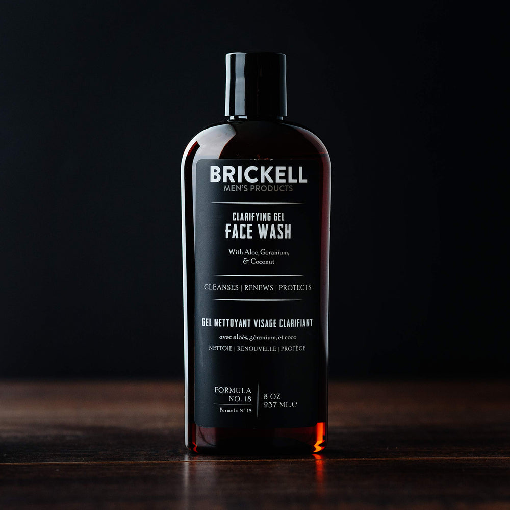 Brickell Men's Clarifying Gel Face Wash aloe detail highlights soothing skin renewal.