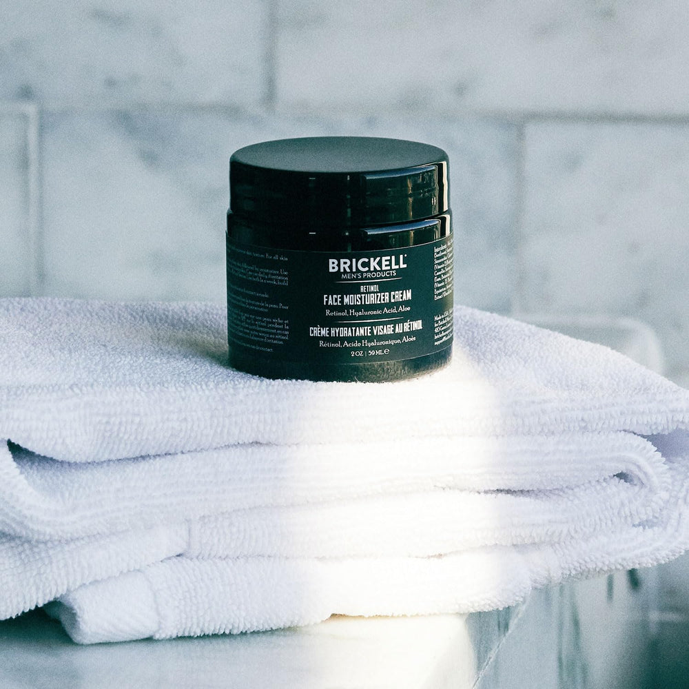 Brickell Men's Retinol Face Moisturizer ingredients panel emphasizes retinol and hyaluronic acid benefits
