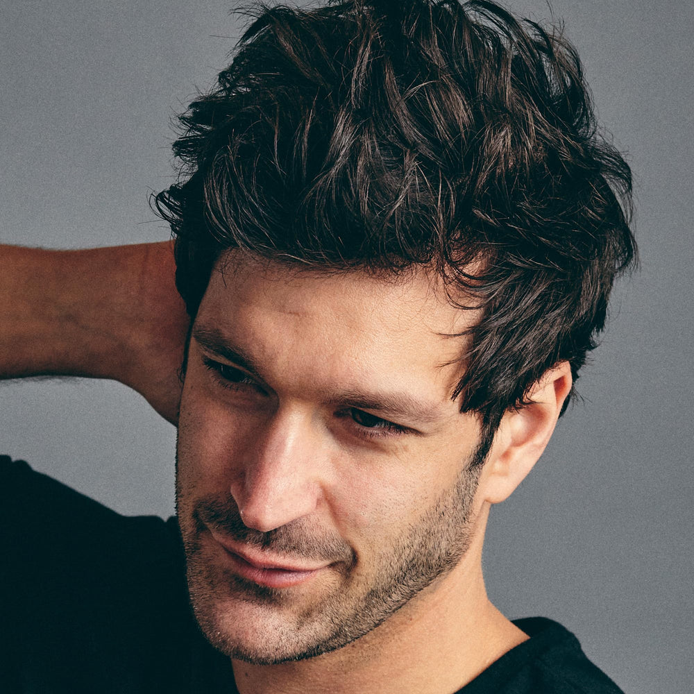 Brickell Men's Styling Hair Powder highlights rosehip and rice bran for natural-skin-friendly grooming.