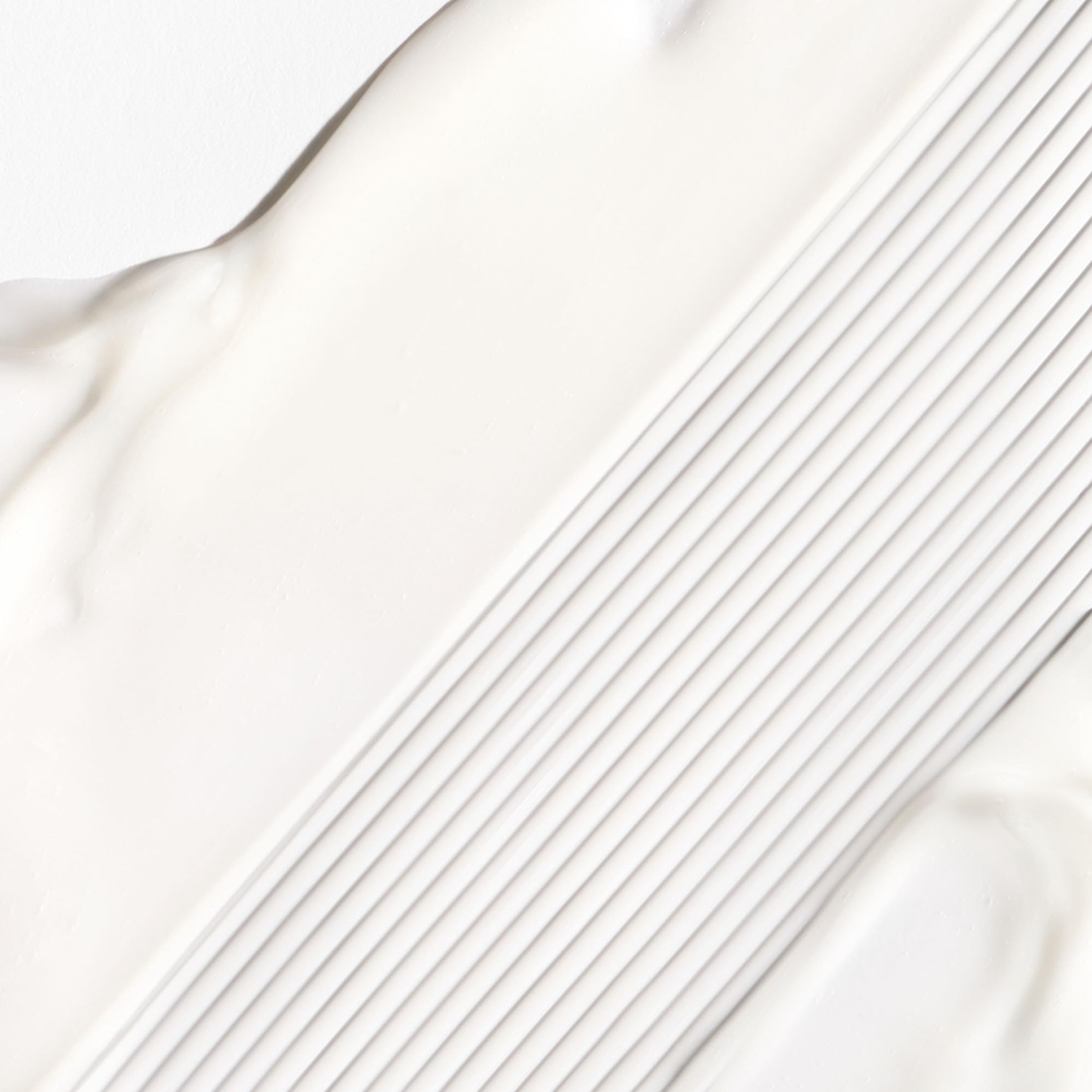 Briogeo Don't Despair, Repair! application demonstrates a quick 10-minute repair concept.