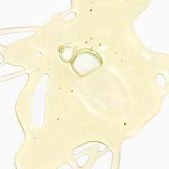 Creamy lather and tropical banana, coconut, vanilla scent in Briogeo shampoo.