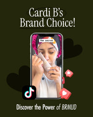 BRMUD Deep Melting Mud Pore Cleansing Oil pour demonstrates makeup-removal and impurity lifting