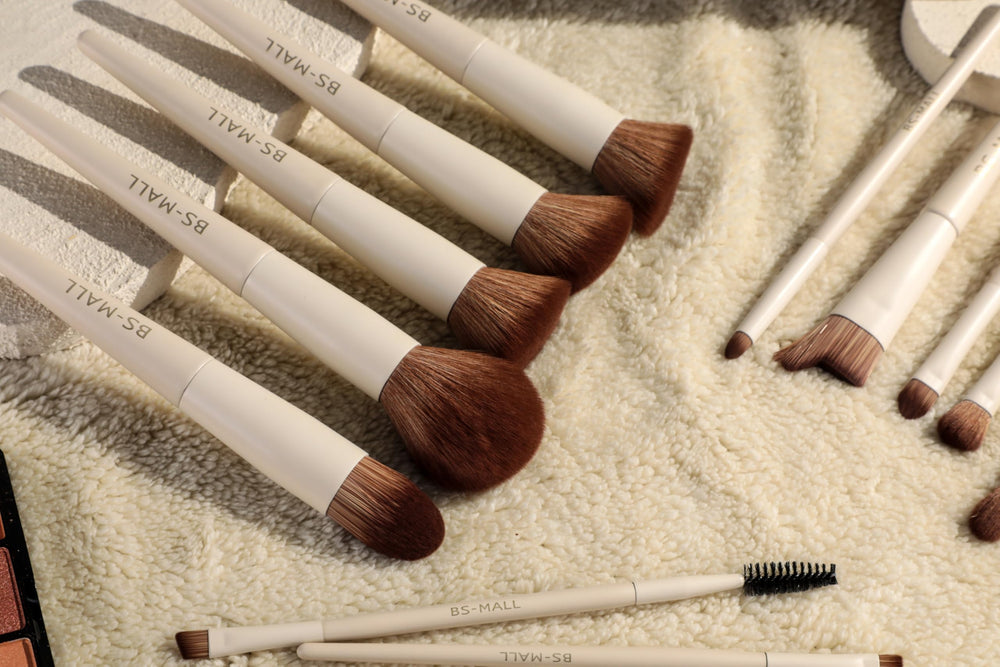 BS-MALL travel case keeps brushes organized and ready for trips.